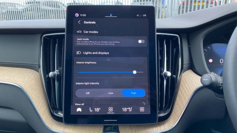 Volvo XC60 2.0 B5P Ultra Dark 5dr AWD Geartronic Petrol Estate